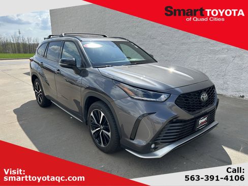 Used 2022 Toyota Highlander XSE AWD/4WD image 1