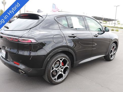 Used 2024 Alfa Romeo Tonale Veloce w/ Premium Interior Package AWD/4WD image 6