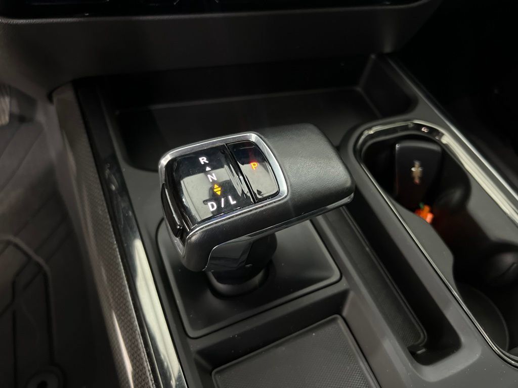 Used 2023 Chevrolet Silverado 1500 ZR2 AWD/4WD image 17