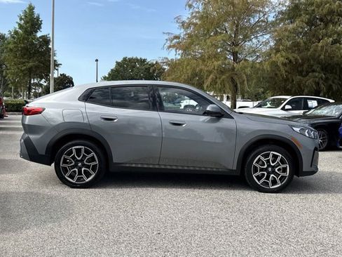 Used 2026 BMW X2 xDrive28i AWD/4WD image 2
