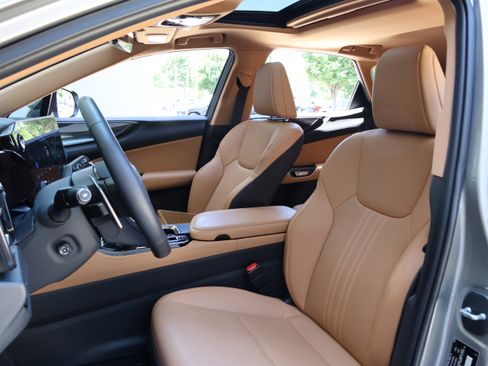 Used 2025 Lexus NX 350 AWD w/ Cold Area Package image 37