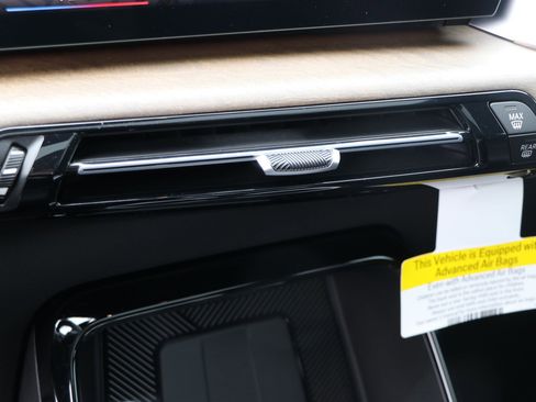 Certified 2025 BMW X1 xDrive28i w/ Convenience Package image 23