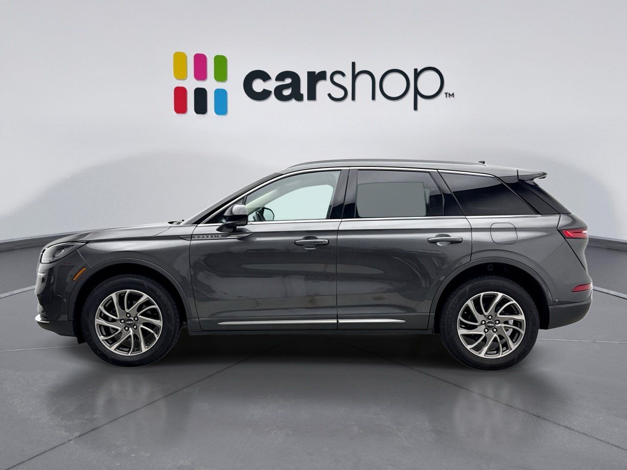 Used 2020 Lincoln Corsair AWD image 2