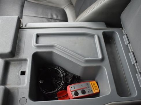 Used 2014 Ford F150 XLT image 27