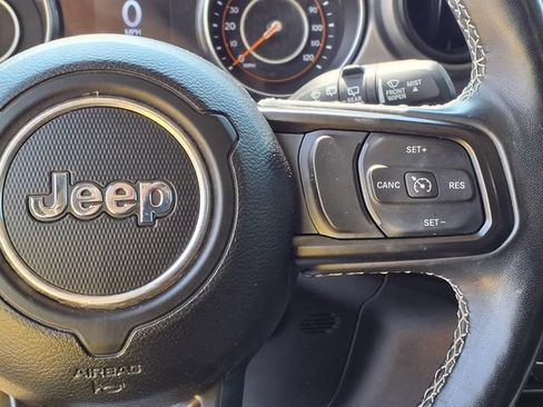 Used 2023 Jeep Wrangler Unlimited Sport AWD/4WD image 6