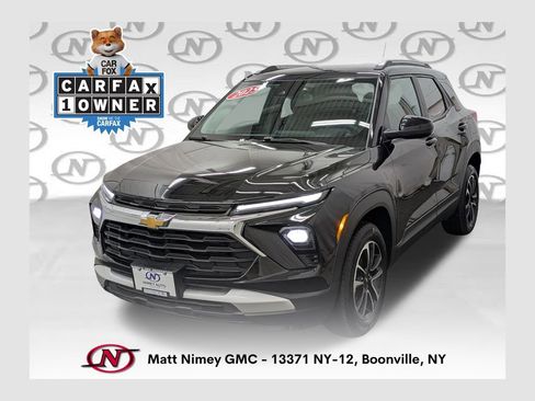 Used 2025 Chevrolet TrailBlazer LT AWD/4WD image 1
