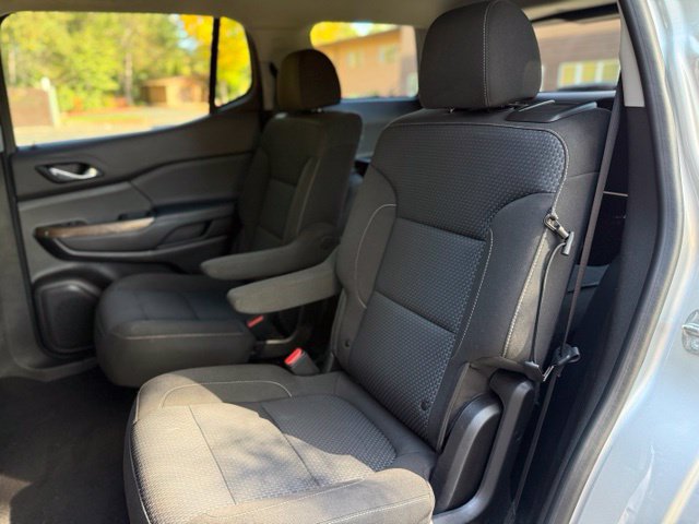 Used 2020 GMC Acadia SLE FWD image 32
