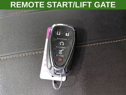 Used 2020 Chevrolet Traverse LT FWD image 8