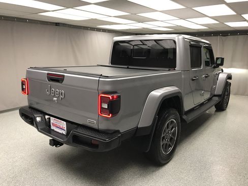 Used 2021 Jeep Gladiator Overland w/ Popular Equipment Package AWD/4WD image 5