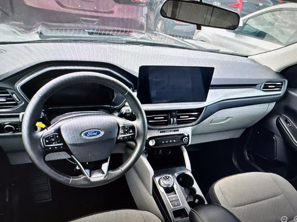 Used 2024 Ford Escape Active w/ Tech Pack #1 FWD image 6