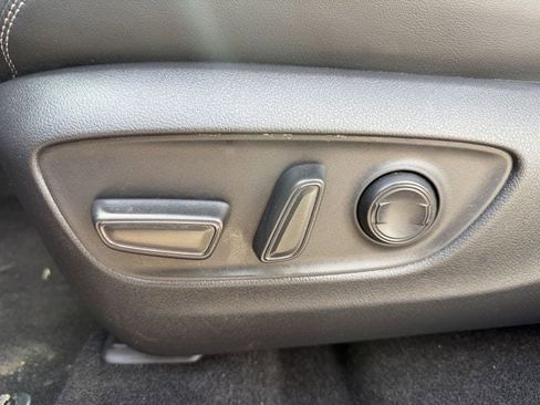 Used 2024 Toyota RAV4 Limited w/ Advanced Technology Package image 28