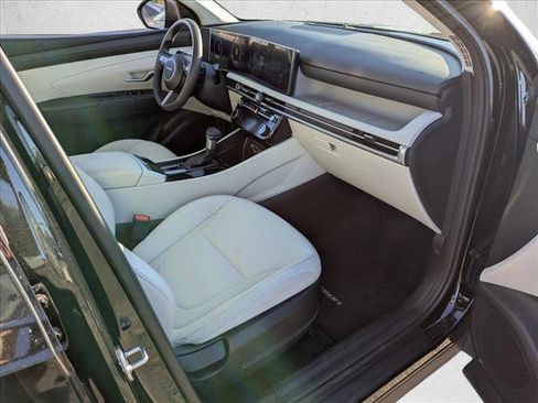 Certified 2025 Hyundai Tucson SEL image 22