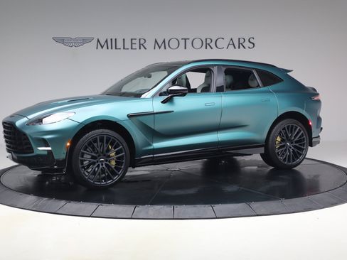 Used 2023 Aston Martin DBX 707 AWD/4WD image 2