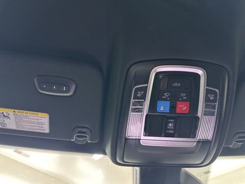 New 2026 RAM 1500 4x4 Crew Cab image 40