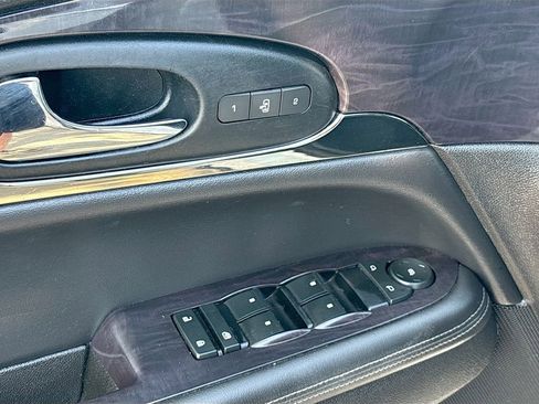 Used 2017 Buick Enclave Leather AWD/4WD image 17