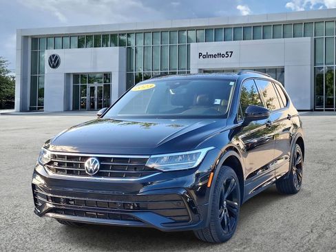 Certified 2023 Volkswagen Tiguan SE R-Line FWD image 3