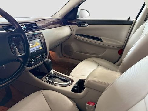 Used 2012 Chevrolet Impala LTZ FWD image 23