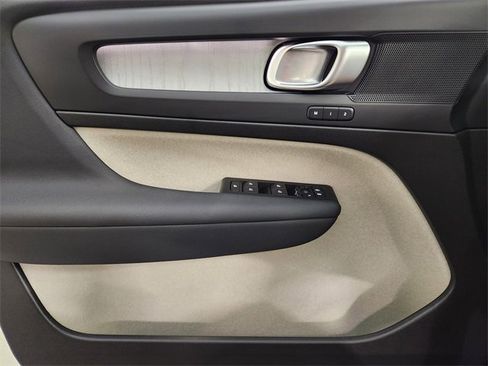 New 2026 Volvo XC40 B4 Plus w/ Protection Package Premier image 23