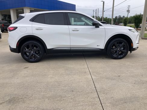 Used 2025 Buick Envision Sport Touring AWD/4WD image 4