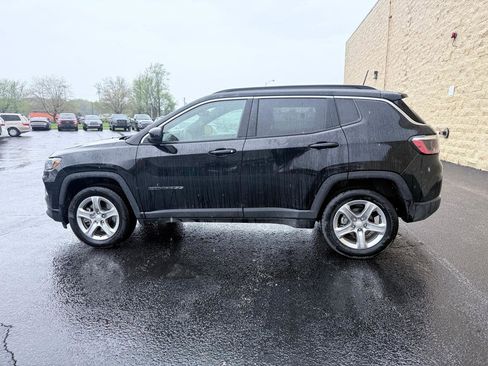 Used 2024 Jeep Compass Latitude w/ Altitude Special Edition image 2