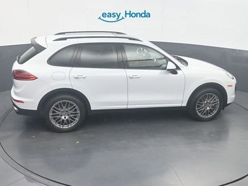 Used 2016 Porsche Cayenne w/ Premium Package AWD/4WD image 25