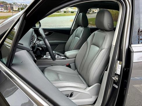 Used 2019 Audi Q7 3.0T Prestige image 8