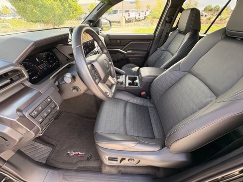 Used 2025 Toyota 4Runner TRD Off-Road Premium w/ Tow Technology Package AWD/4WD image 13