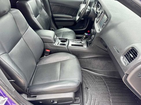Used 2014 Dodge Charger R/T RWD image 22
