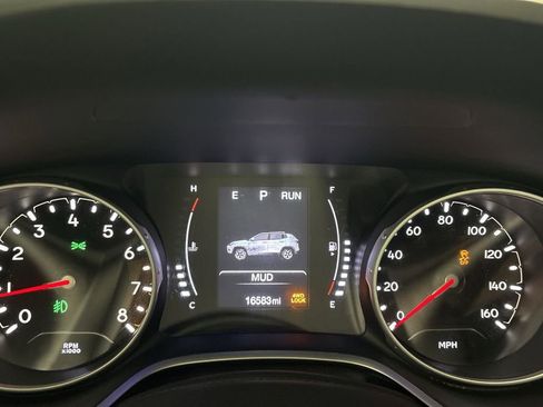 Used 2018 Jeep Compass Latitude w/ Cold Weather Group image 35