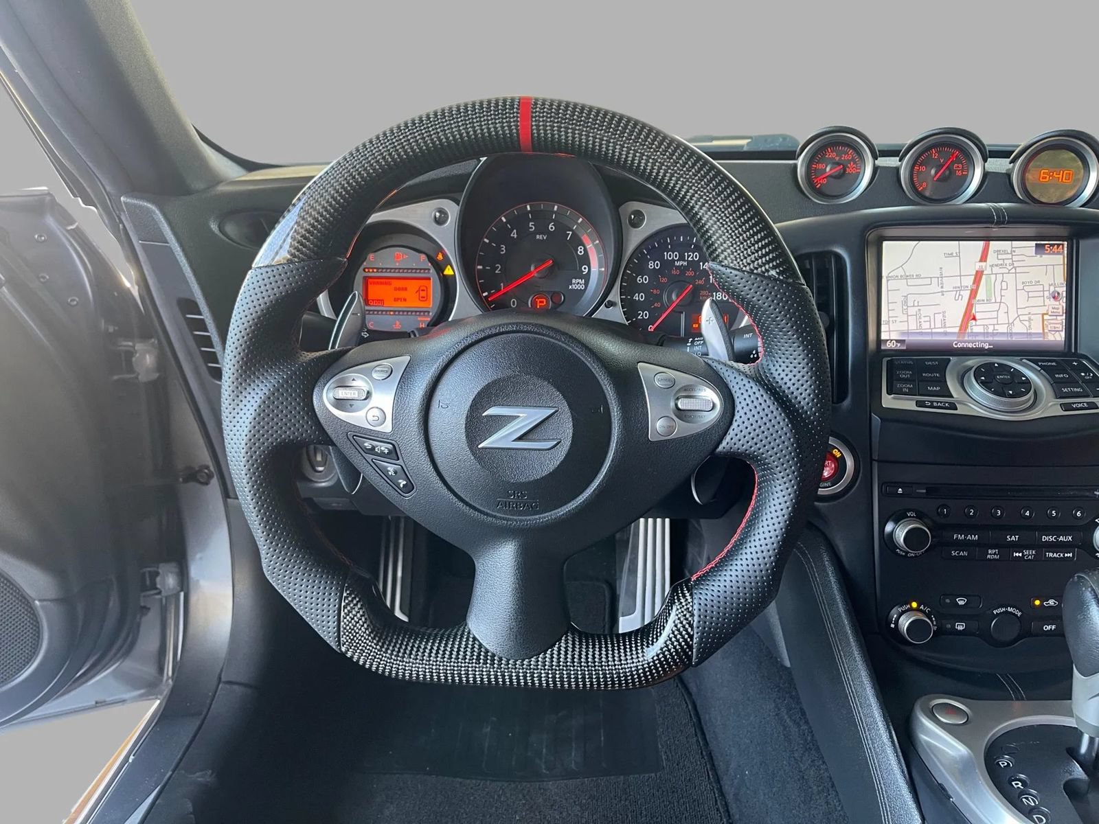 Used 2016 Nissan 370Z Touring RWD image 23