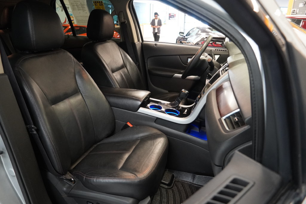 Used 2014 Ford Edge Limited FWD image 33