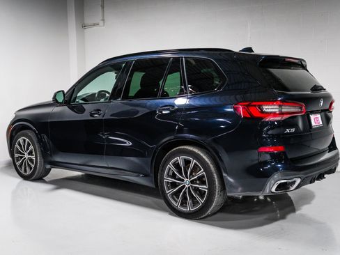 Used 2019 BMW X5 xDrive40i w/ M Sport Package AWD/4WD image 4