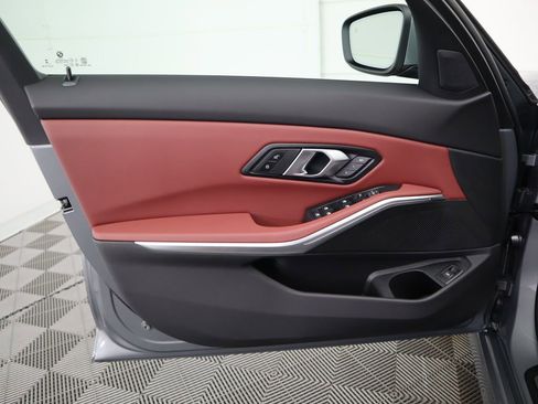 Certified 2025 BMW 330i Sedan w/ Premium Package image 26