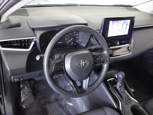 Used 2023 Toyota Corolla LE w/ Carpet Mat Package (TMS) FWD image 9