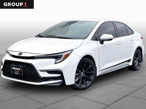 Used 2024 Toyota Corolla SE FWD image 1