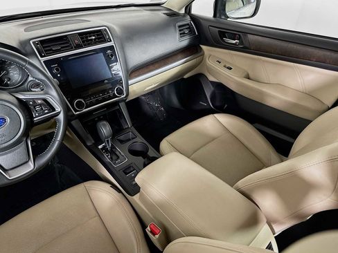 Used 2018 Subaru Outback 2.5i Limited image 22