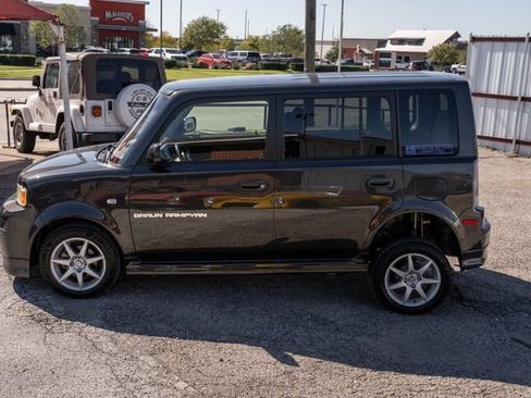 Used 2006 Scion xB image 3