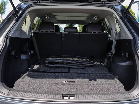 Certified 2022 Volkswagen Tiguan SE w/ Panoramic Sunroof Package FWD image 26