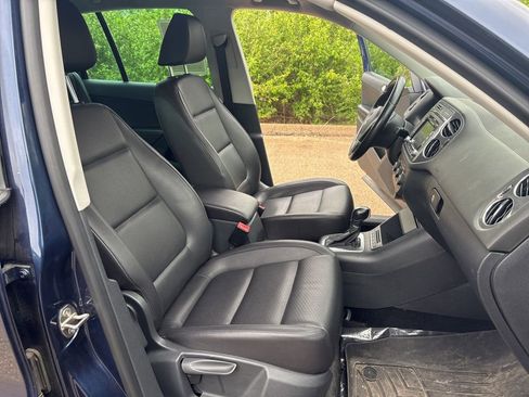 Used 2012 Volkswagen Tiguan S AWD/4WD image 12