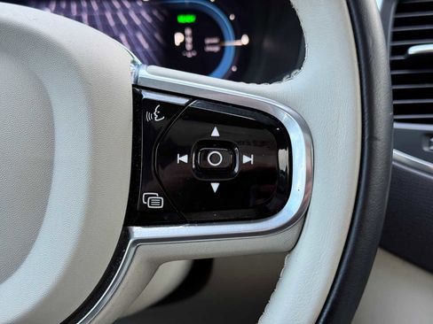 Certified 2023 Volvo XC90 T8 Core w/ Protection Package Premier image 28