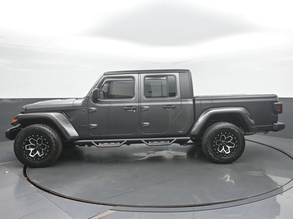 Used 2022 Jeep Gladiator Sport AWD/4WD image 7