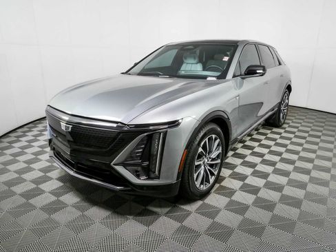 Certified 2024 Cadillac Lyriq Sport AWD/4WD image 22
