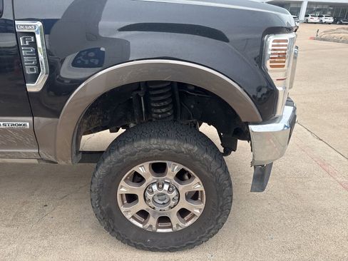 Used 2020 Ford F250 King Ranch w/ King Ranch Ultimate Package image 4