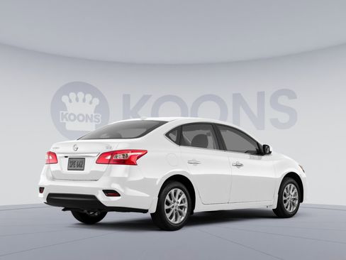 Used 2019 Nissan Sentra S w/ Appearance Package FWD image 4
