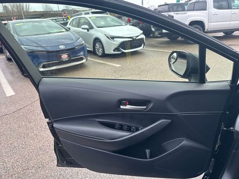 Used 2023 Toyota Corolla SE image 29