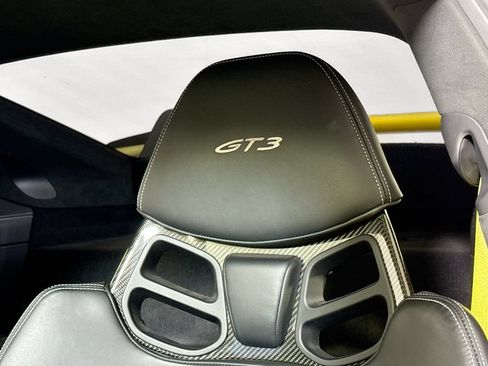 Used 2024 Porsche 911 GT3 RWD image 25
