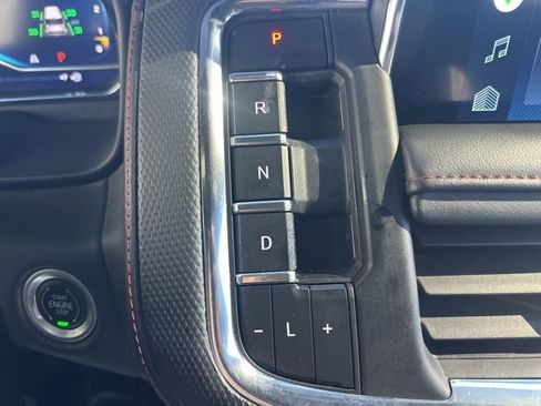 Used 2022 Chevrolet Tahoe RST w/ Luxury Package image 25