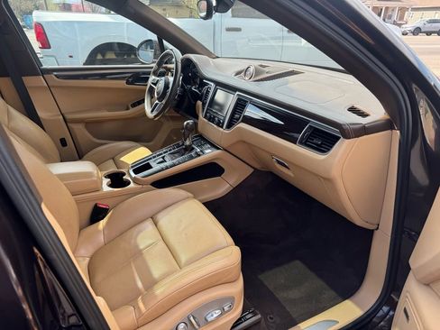 Used 2016 Porsche Macan S image 15