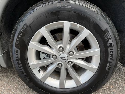 Used 2025 Dodge Durango GT image 32