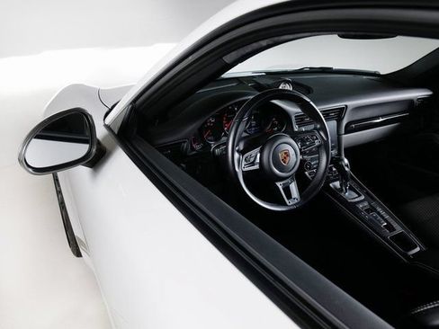 Certified 2019 Porsche 911 Carrera T w/ Carrera T Interior Package RWD image 25